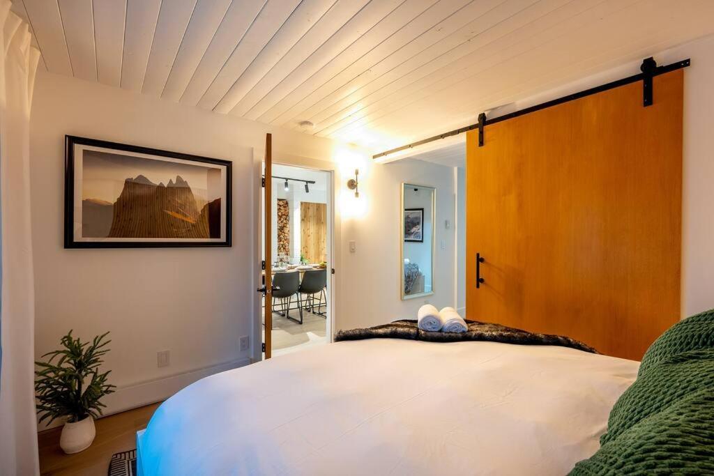 Powder & Pines Luxury Suite Whistler Esterno foto